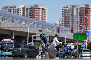 亚马尔本场数据：1次射正就进球，传球成功率92%，获评7.4分